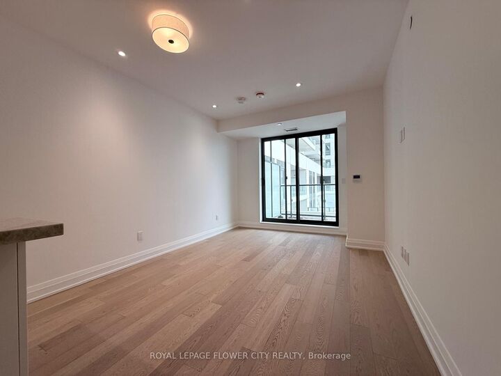 Property Photo:  505 Glencairn Avenue 301  ON M6B 0B2 