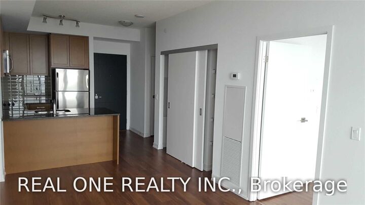 Property Photo:  89 Dunfield Avenue 3304  ON M4S 0A4 