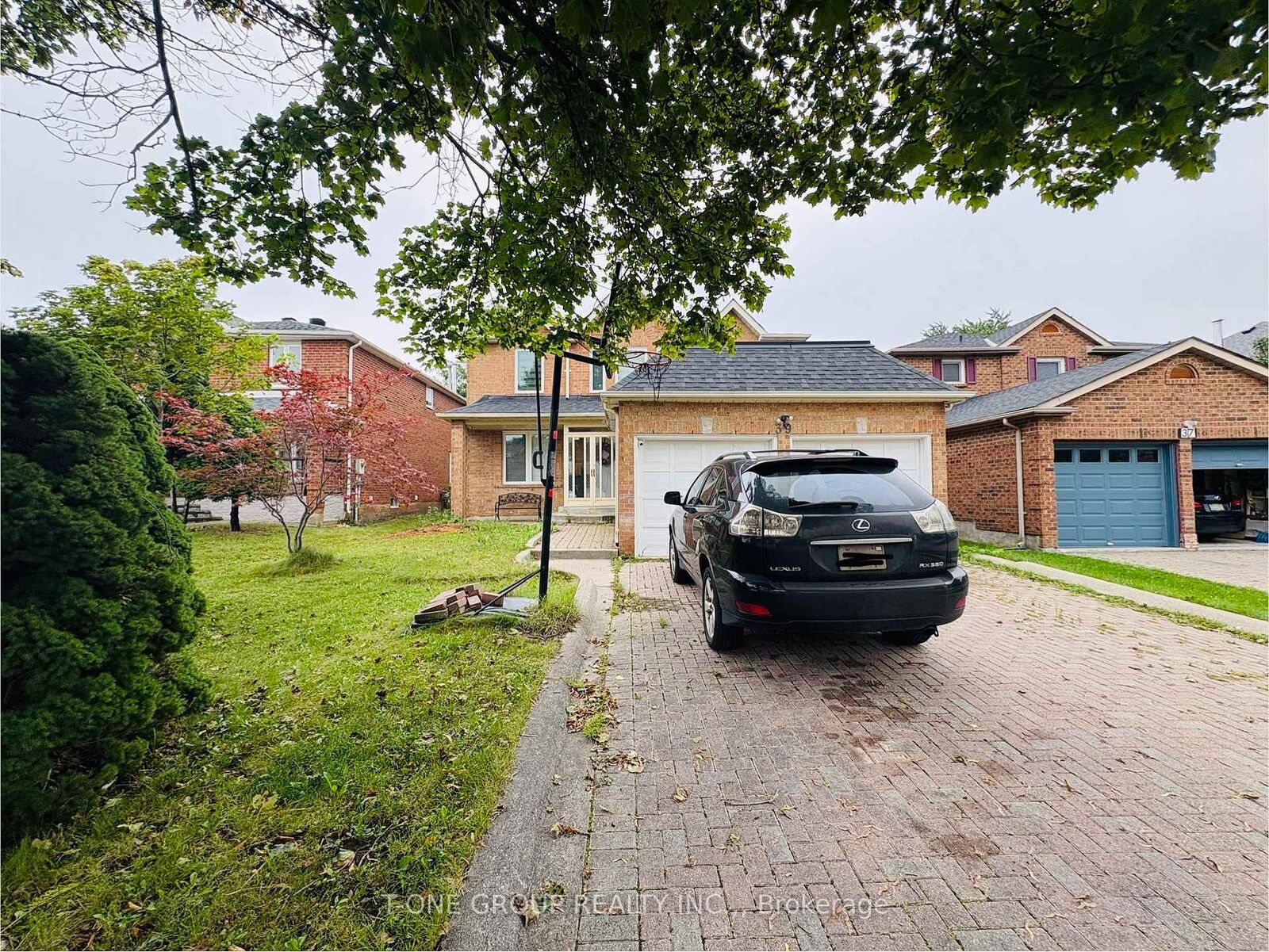 Property Photo:  39 Loweswater Avenue Bsmt W/ Sep Ent  ON L3R 7W8 