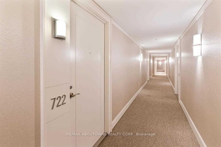 Property Photo:  830 Lawrence Avenue W 722  ON M6A 0B6 