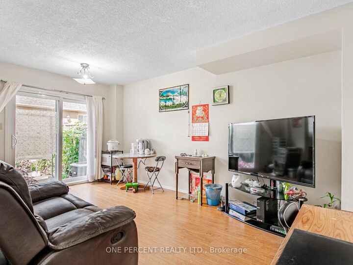 Property Photo:  45 West Burton Court  ON M1S 4P7 