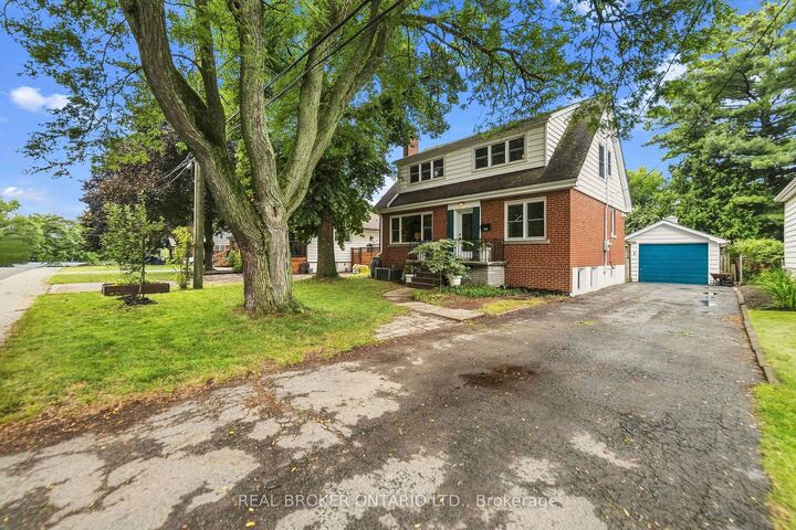 Property Photo:  177 York Road  ON L9H 1M8 