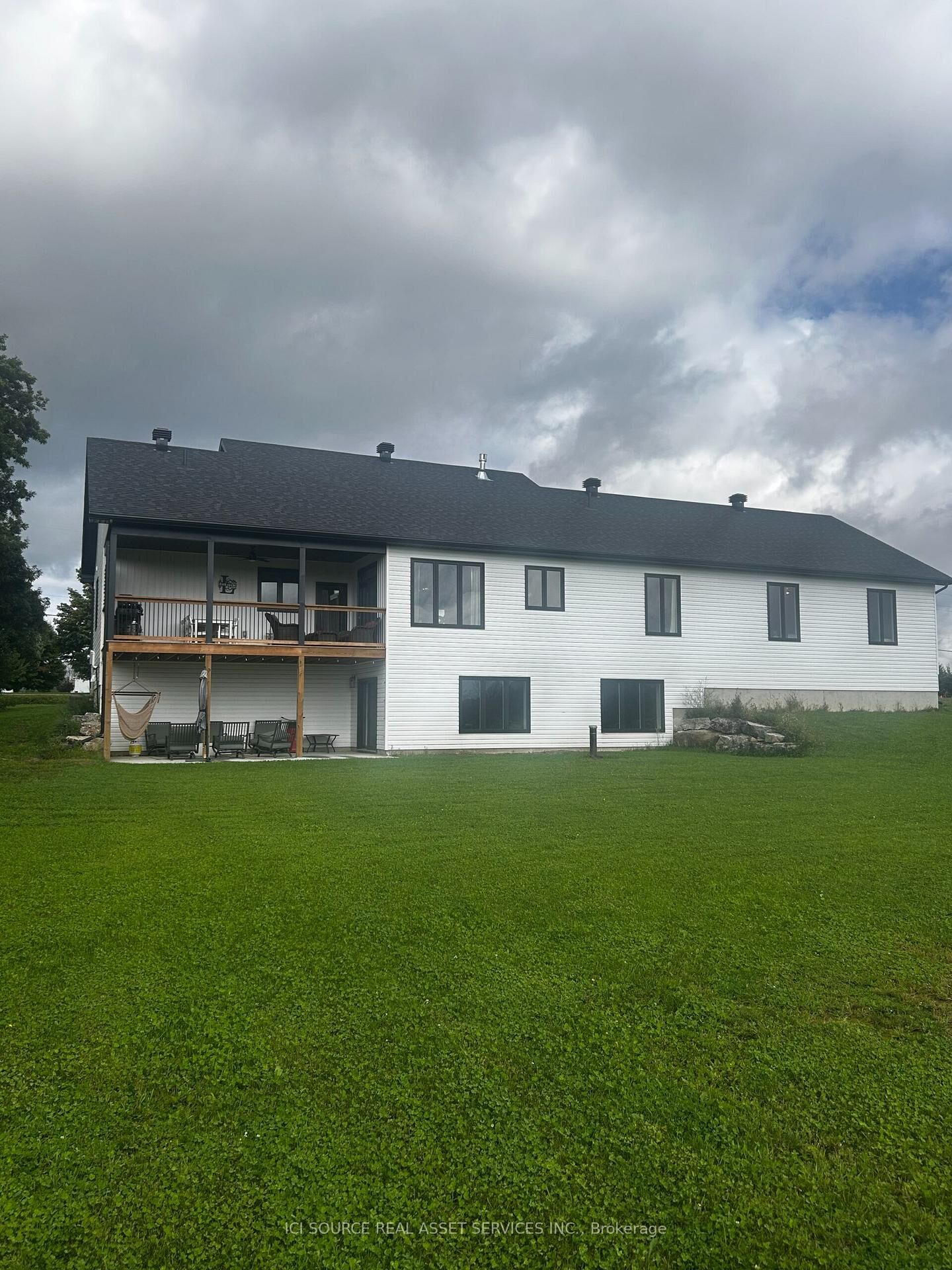 Property Photo:  723 Rosedale Road S  ON K7A 4S7 