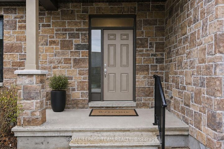 Property Photo:  62 Magnolia Way  ON K0G 1J0 