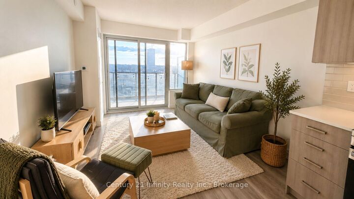 Property Photo:  1435 Celebration Drive 1911  ON L1W 1L8 