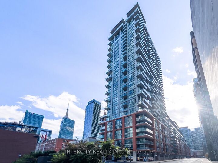 Property Photo:  126 Simcoe Street 2503  ON M5H 4E6 