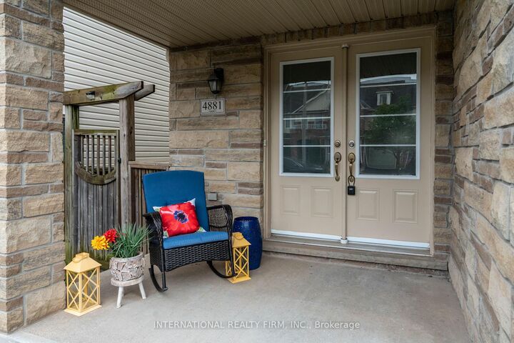 Property Photo:  4881 Capri Crescent  ON L7M 0H8 