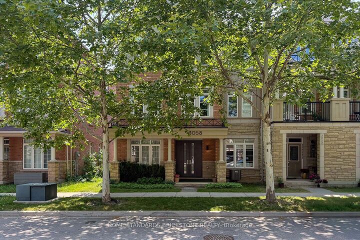 Property Photo:  3058 Eberly Woods Drive  ON L6M 0T5 