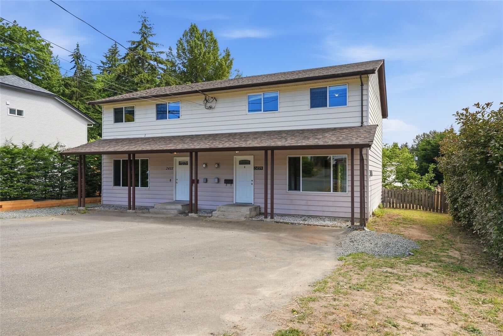 Property Photo: 2457 Rosstown Rd BC V9T 3R6