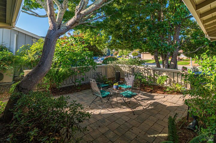 Property Photo:  6546 Meadowridge Drive  CA 95409 