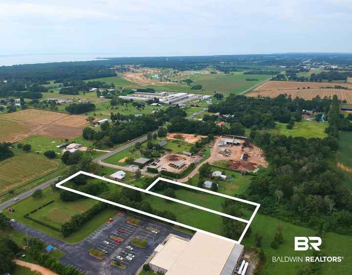 Property Photo: 14598 Greeno Road AL 36532