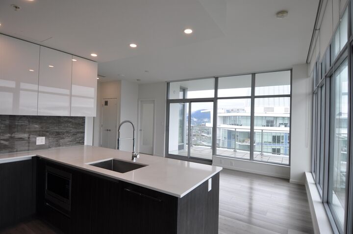 Property Photo:  1888 Gilmore Avenue 4401  BC V5C 0L2 