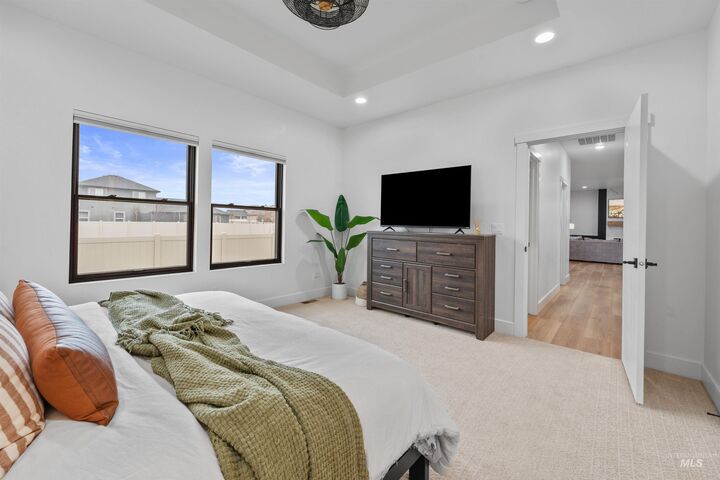Property Photo:  429 Meadowview Ln. N  ID 83301 