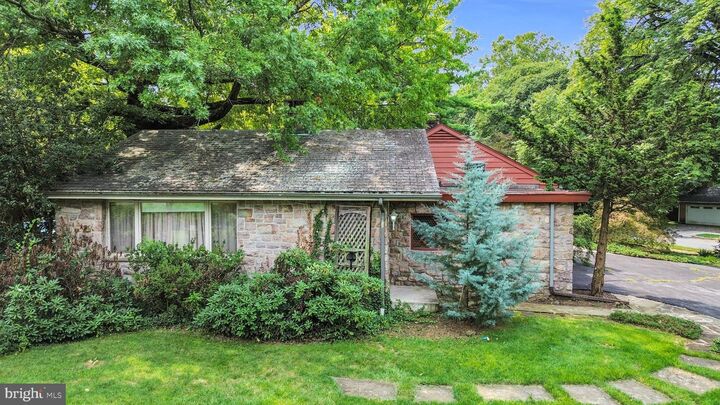 Property Photo:  809 Farr Place  PA 19611 