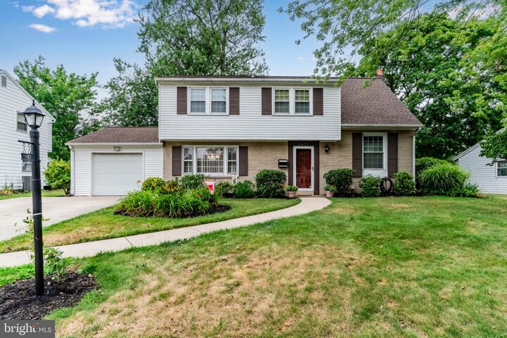 Property Photo:  4607 Danbury Road  PA 17109 