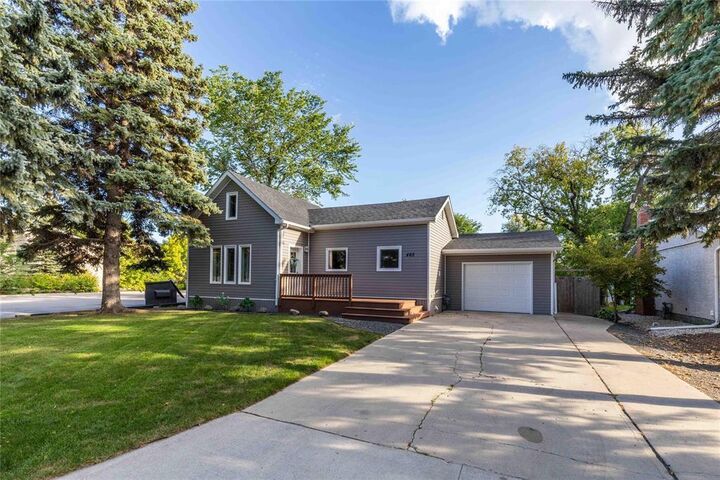 Property Photo: 462 Reimer Avenue MB R5G 0G7