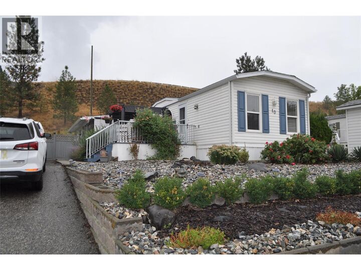 Property Photo: 610 Katherine Road 10 BC V1Z 3G2