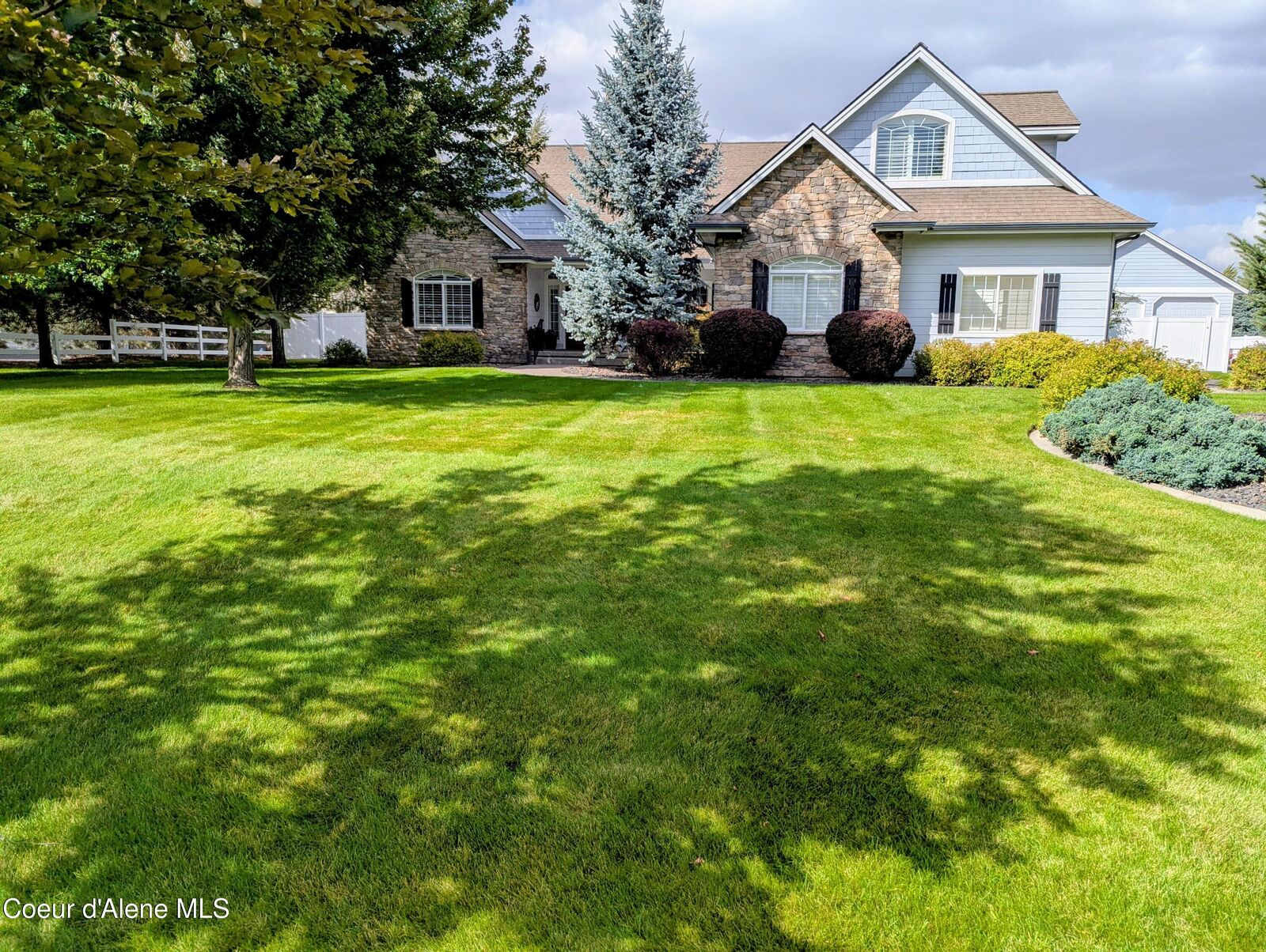 Property Photo:  1525 W Polo Green Ave  ID 83854 