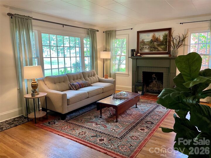 Property Photo:  652 Davie Avenue  NC 28677 