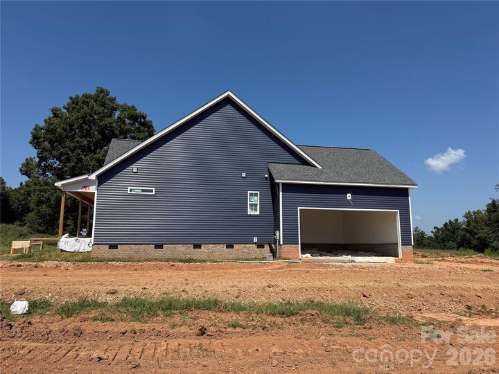 Property Photo: 202 Northbrook Iii School Road NC 28168