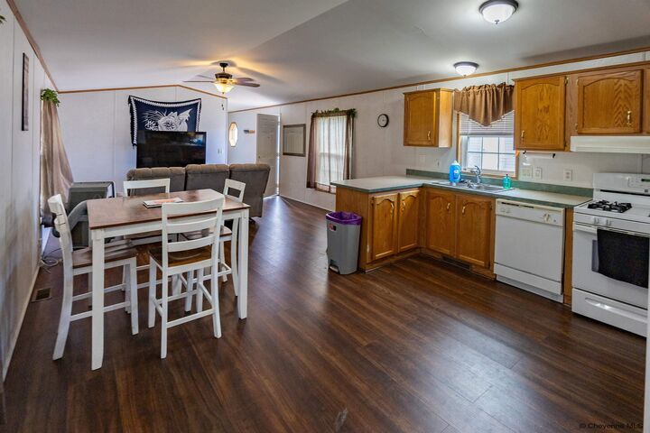 Property Photo:  1272 W Lyons 14  WY 92070 