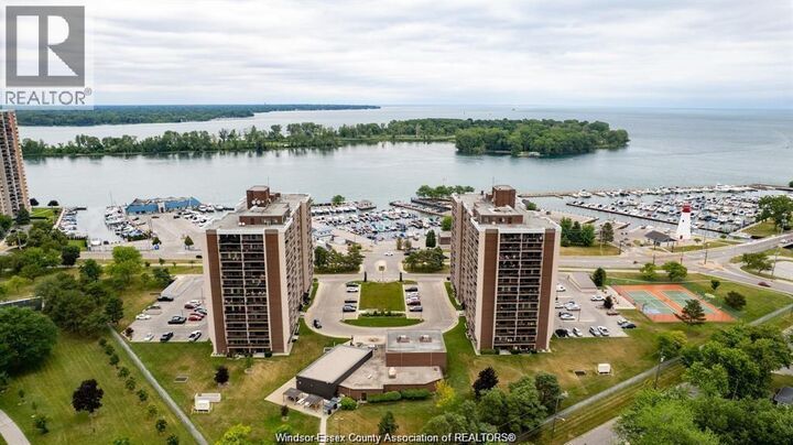 Property Photo:  9099 Riverside Drive East 906W  ON N8S 4R1 