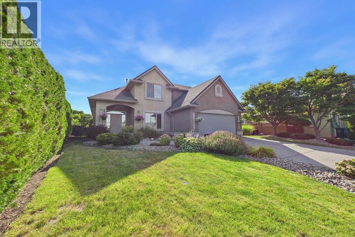 Property Photo:  3439 Ridge Boulevard  BC V4T 2V6 