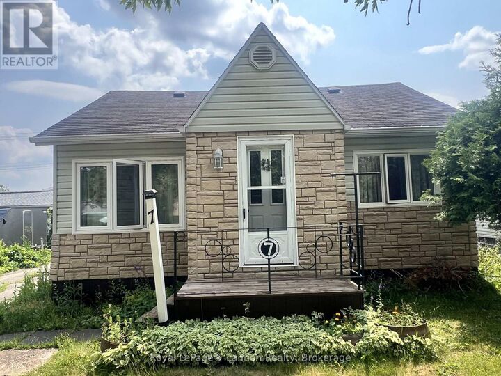 Property Photo:  7 Errington Avenue  ON P0T 1C0 