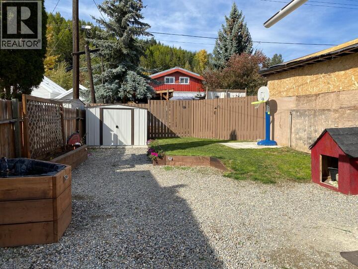 Property Photo:  349 Archibald Street  BC V1A 1M8 