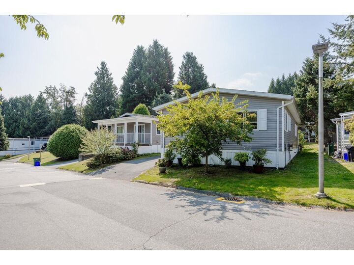 Property Photo:  8220 King George Boulevard 19  BC V3W 6E1 