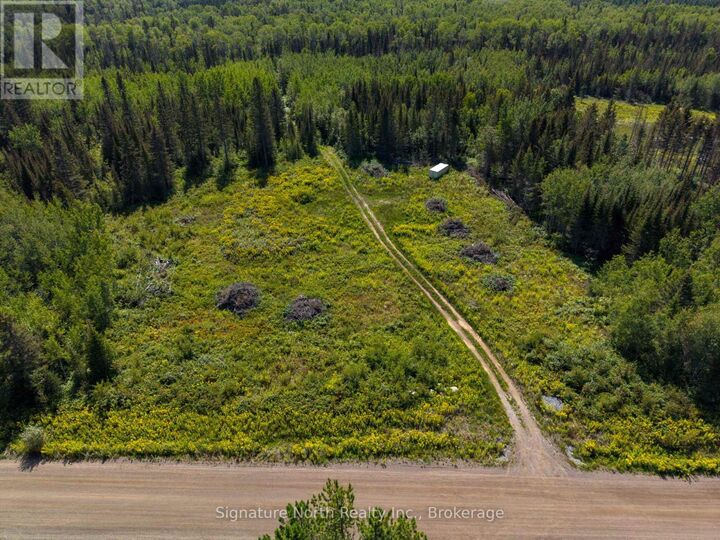 Property Photo:  1051 Red Pine Way  ON P7G 1N1 