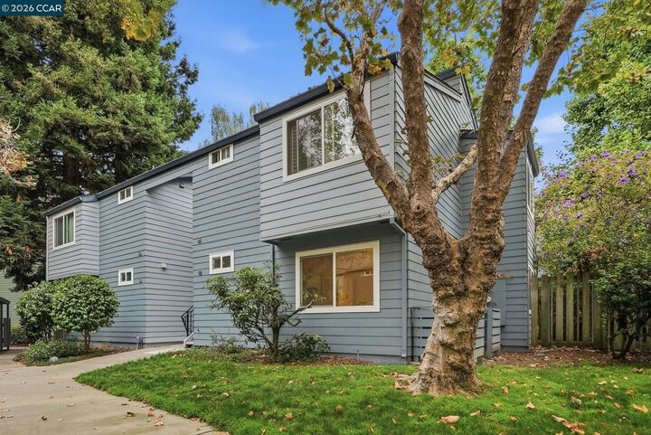 Property Photo: 42 Emery Bay Dr CA 94608
