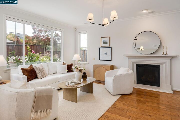 Property Photo: 6601 Aberdale Cir CA 94582