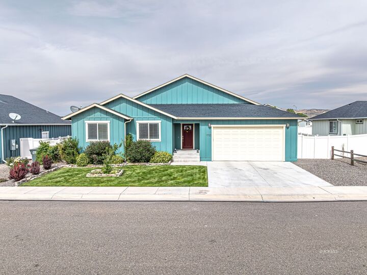 Property Photo:  1730 Flagstone Drive  NV 89801 