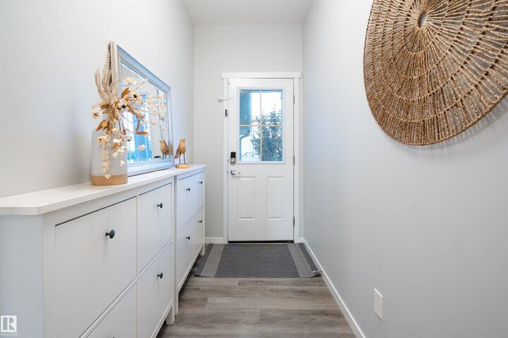Property Photo:  9232 224 St NW NW  AB T5T 7L9 