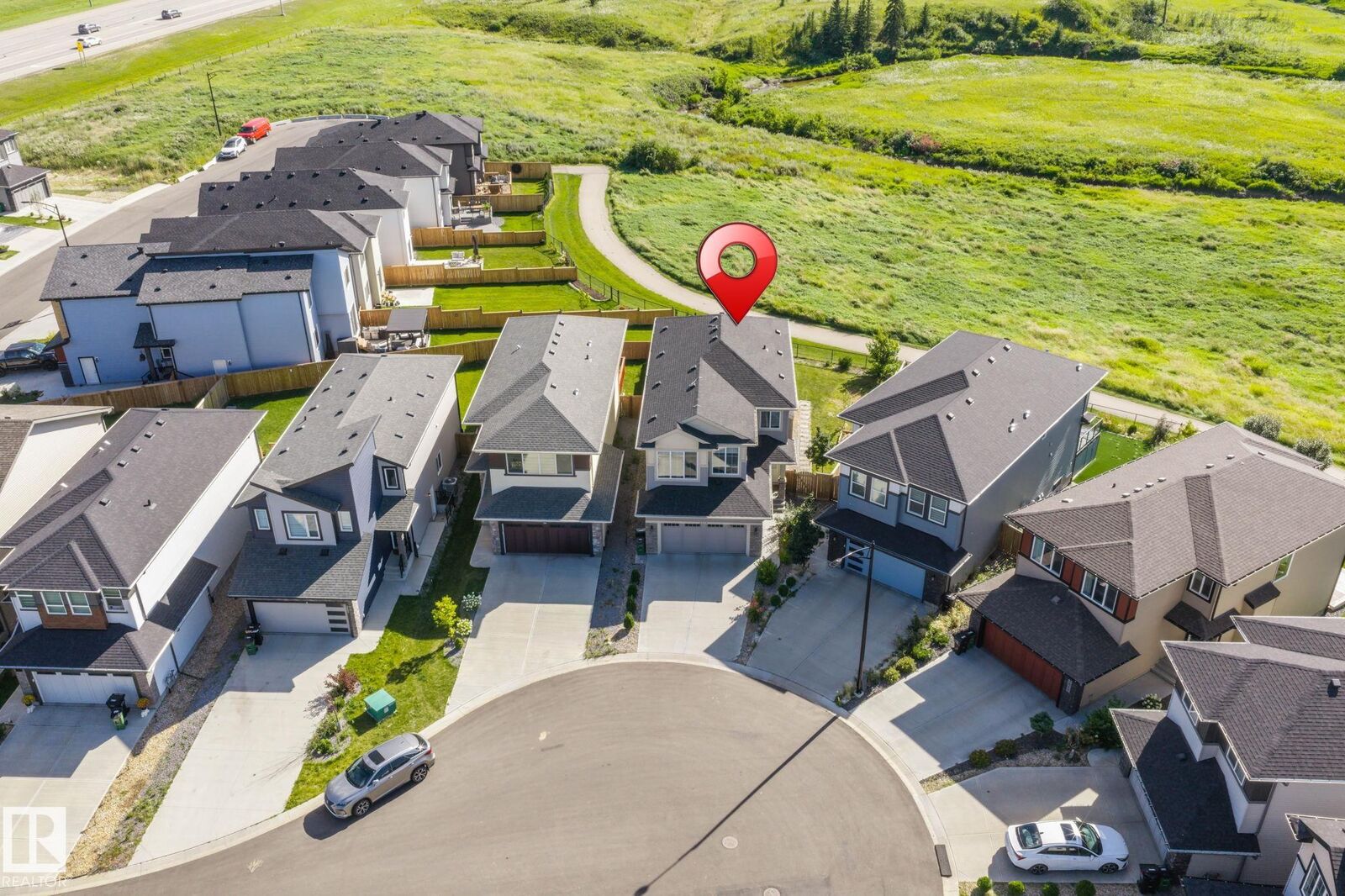 Property Photo:  3613 Checknita Cove SW  AB T6W 4W7 