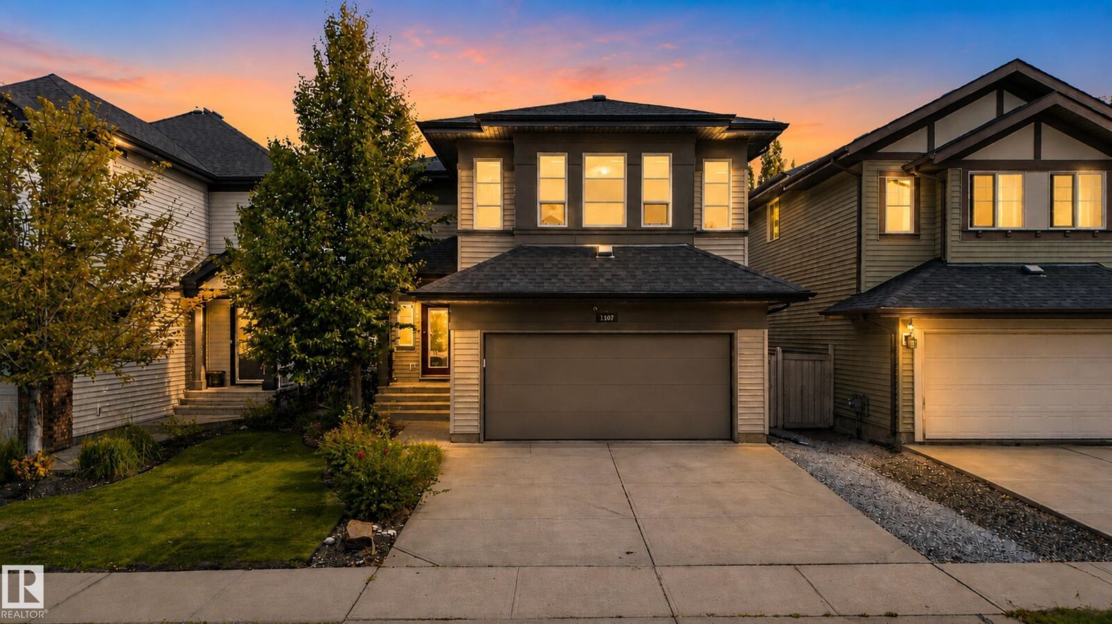 Property Photo: 1107 Chahley Crest NW AB T6M 0K5