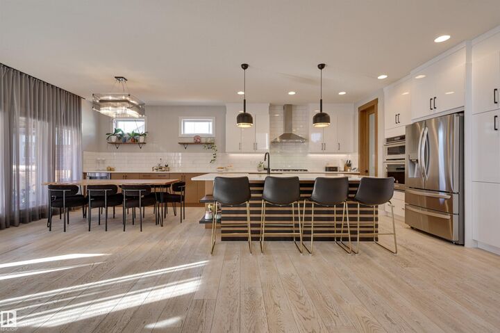 Property Photo:  550 Eagleson Wynd NW  AB T6M 0Y4 