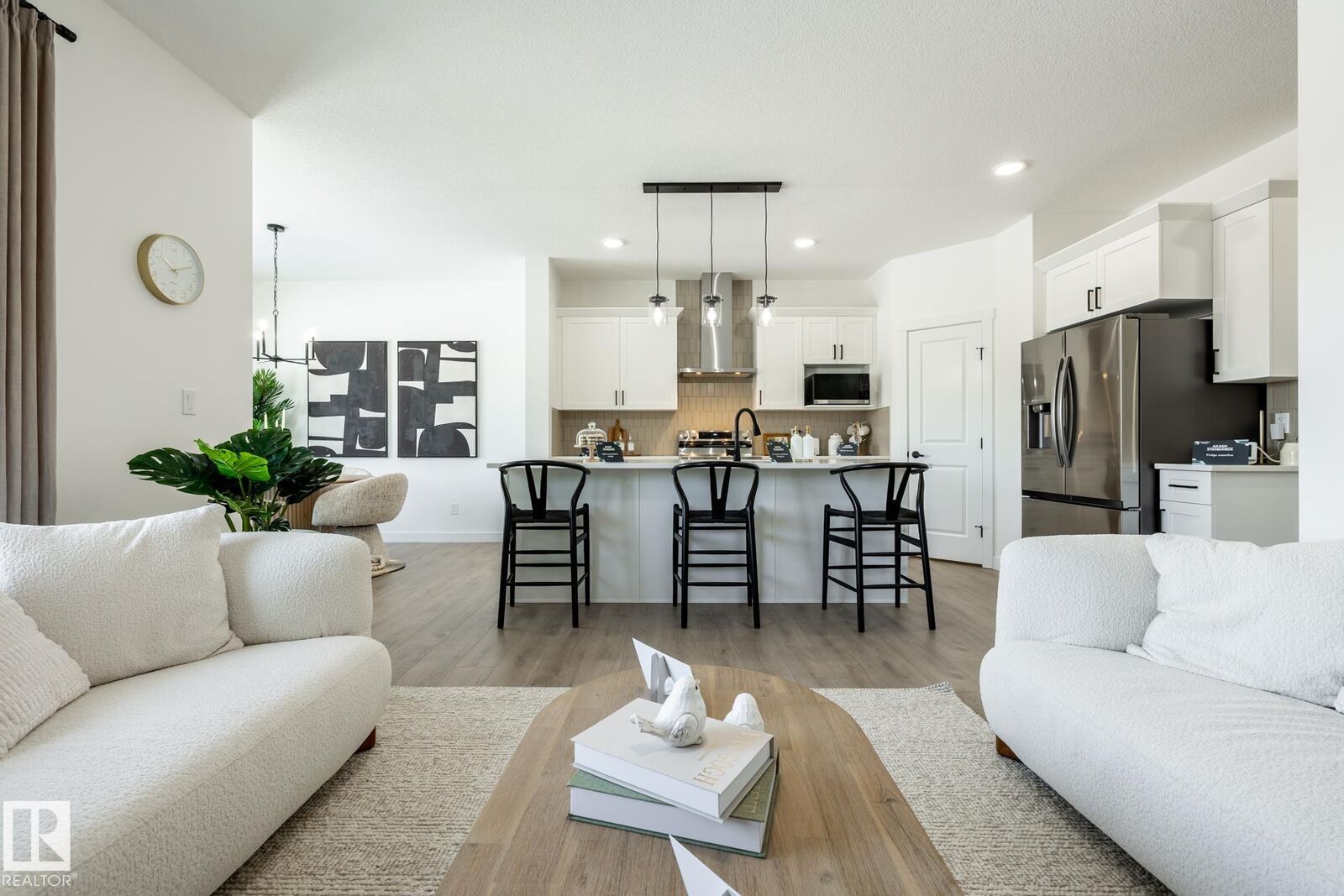 Photo de la propriété:  20819 40 Avenue NW  AB T6M 3G1 