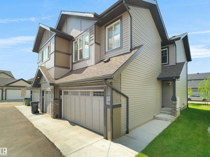 Property Photo: 740 Daniels Way SW 19 AB T6W 5N1