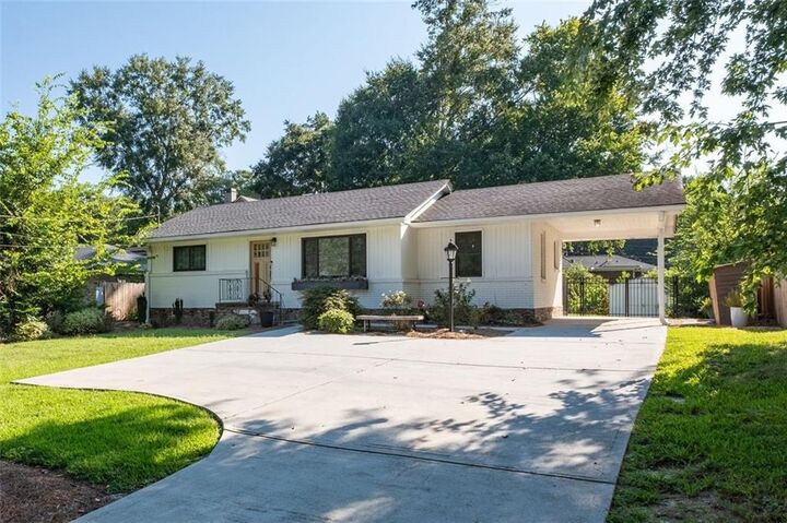 Property Photo:  1416 N Druid Hills Road NE  GA 30319 