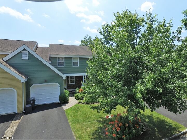 Property Photo:  21 Pilgrim Ct  NJ 07960 