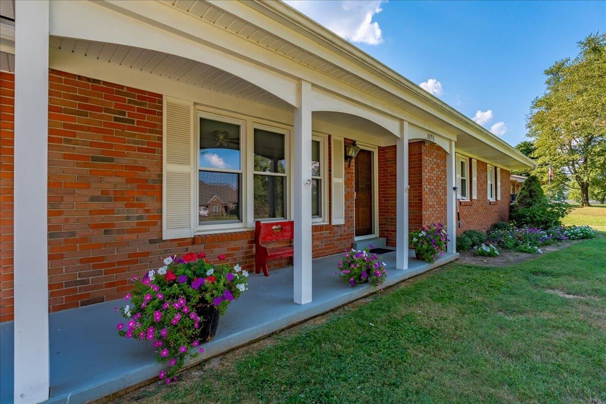 Property Photo: 8893 Hwy 1078 S KY 42420
