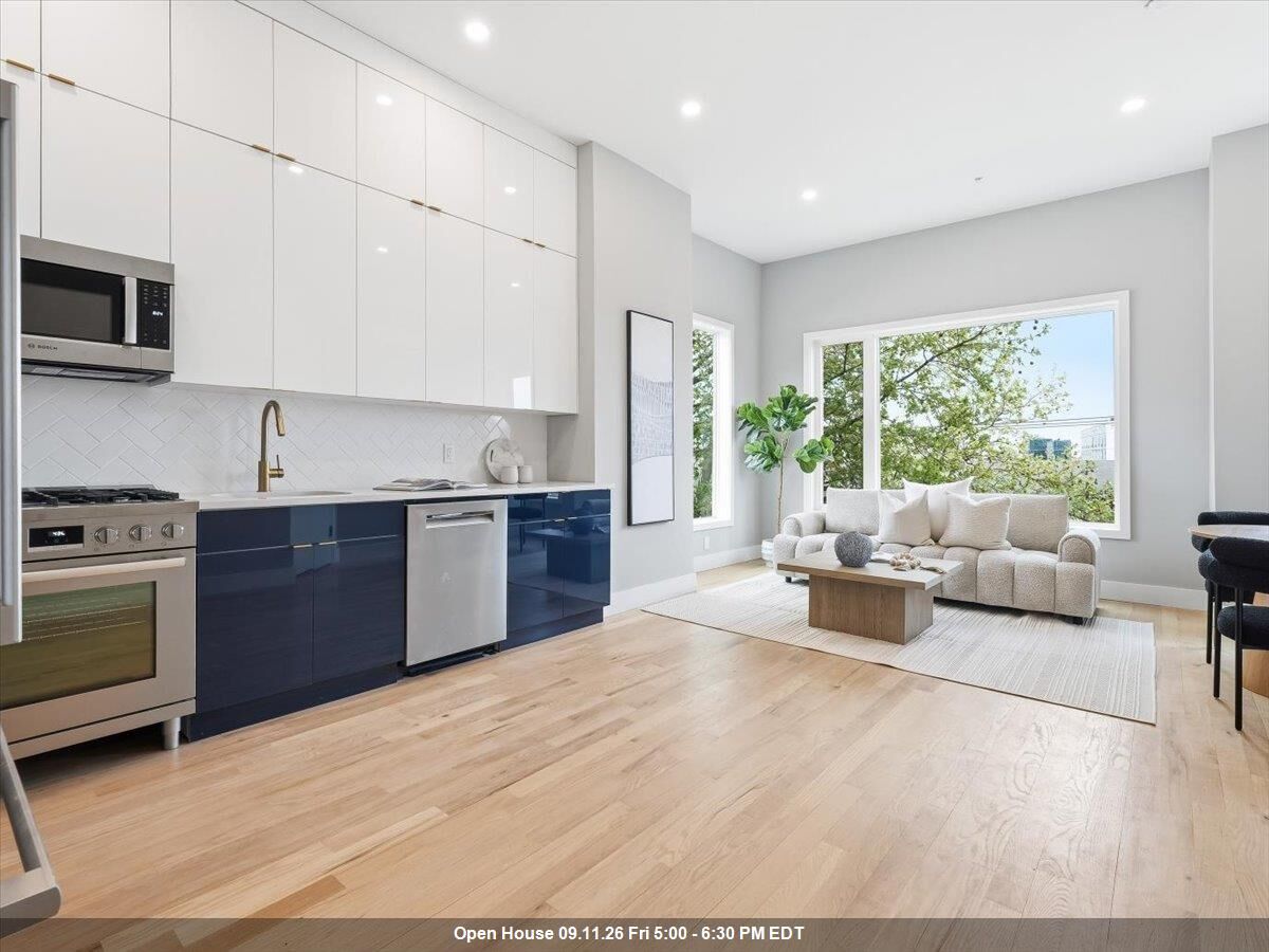 Property Photo: 437 Ogden Ave 3R NJ 07307