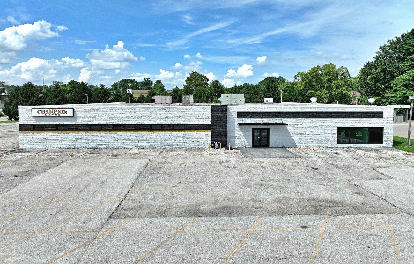 Property Photo:  2100 State Street  IN 47501 