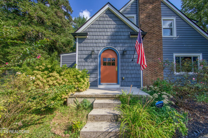 Property Photo: 2624 Delrose Drive TN 37914
