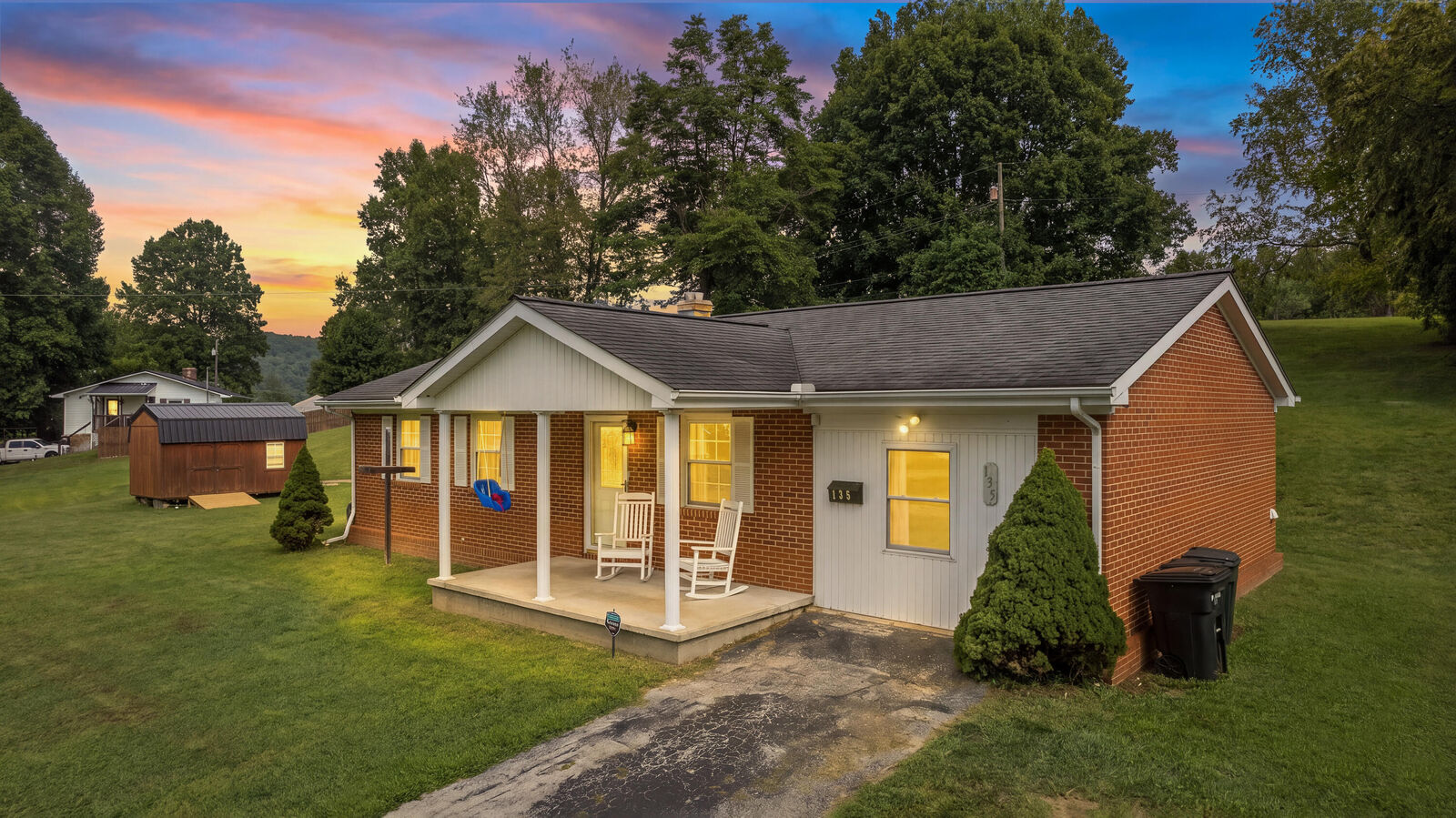 Property Photo:  135 Shawnee Drive  KY 41179 