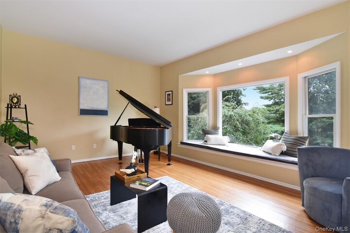 Property Photo:  91 Sycamore Lane  NY 10533 