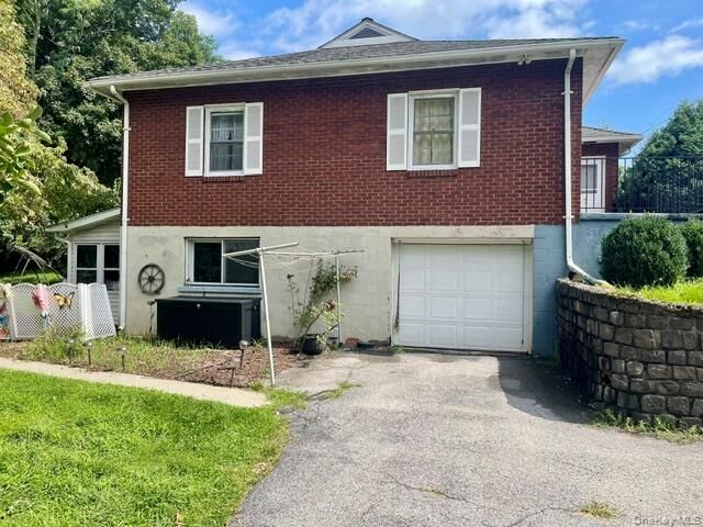 Property Photo:  7 Chiappardi Place  NY 12508 