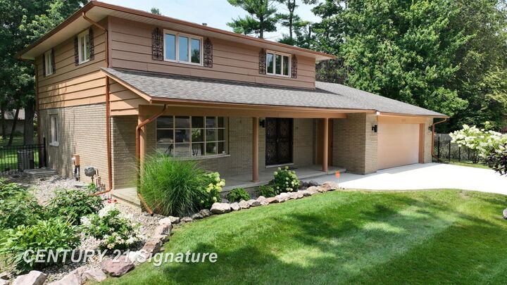 Property Photo:  3175 Delevan Drive  MI 48603 